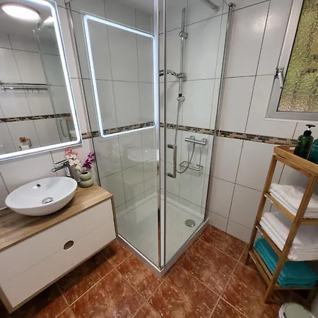 Europa Club Apartment, La Cala De Finestrat, Benidorm, Next To The Beach, Ground Floor, Air Cond * Benidorm