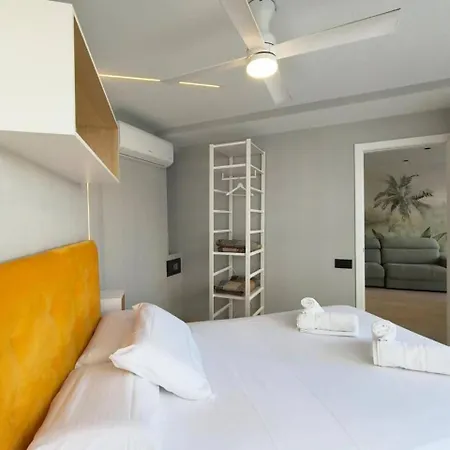 Aries 1 A 1 Min Playa Levante Apartment
