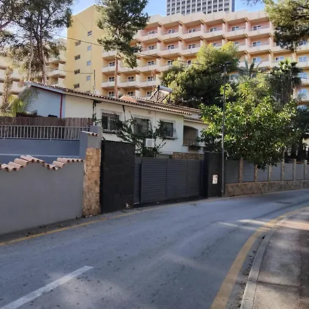 Casa En La Naturaleza En * Benidorm