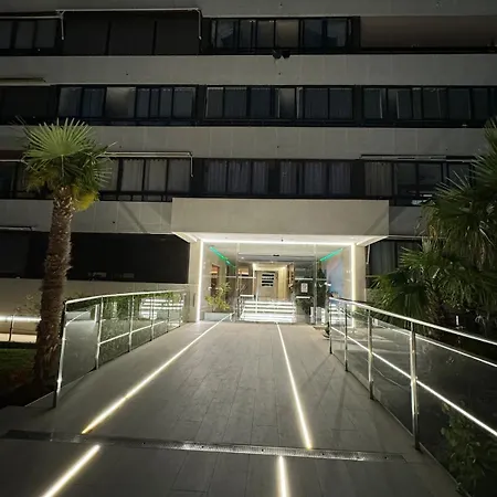 Apartment At Trinisol Ii - Beni's & Seaside!
