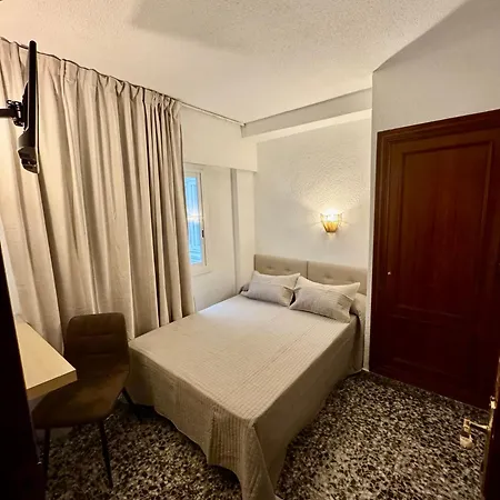 Bh Angeles Hotel
