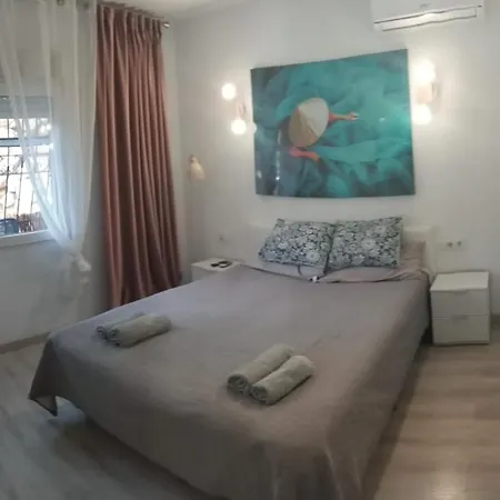 Casa En La Naturaleza En * Benidorm
