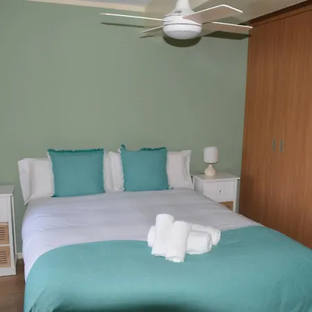 Playa Pequena Apartment *