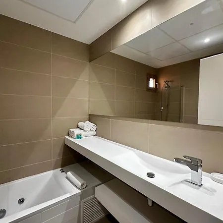 Intempo Star Apartment
