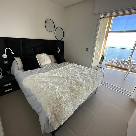 Intempo Star Apartment