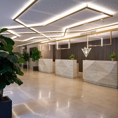 Bristol 4 Sup 酒店 貝尼多姆