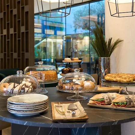 Bristol Hotel 4*