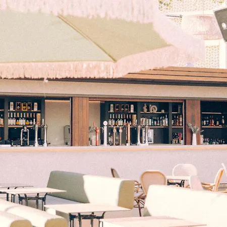 Hotel Marina - The Original Vibe