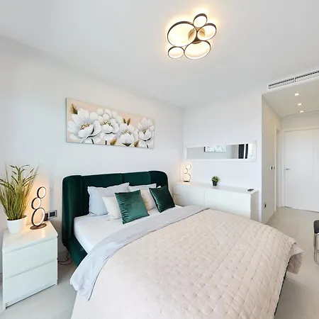 Sunset Waves Sea View Apartment *
