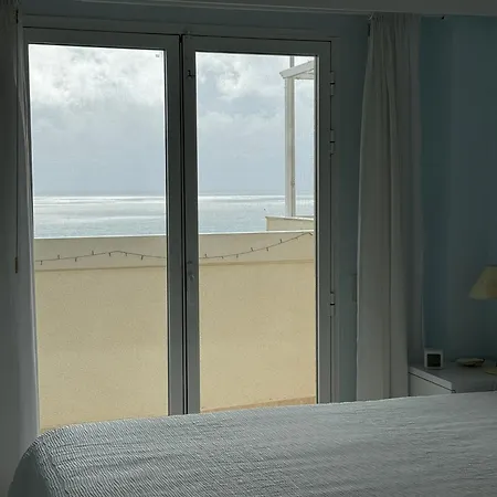 Atico En Con Vistas