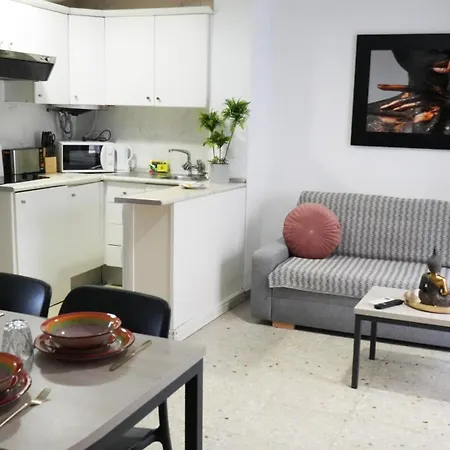 L&g Apartment *