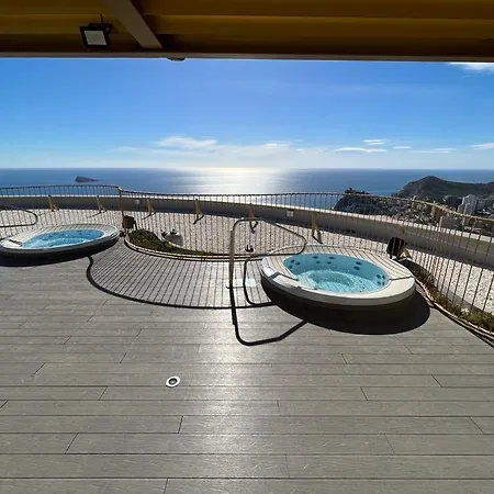 Intempo Sea View By Leo Apartment