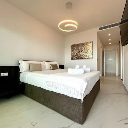 Sunset Cliffs Seasonal Apartment *