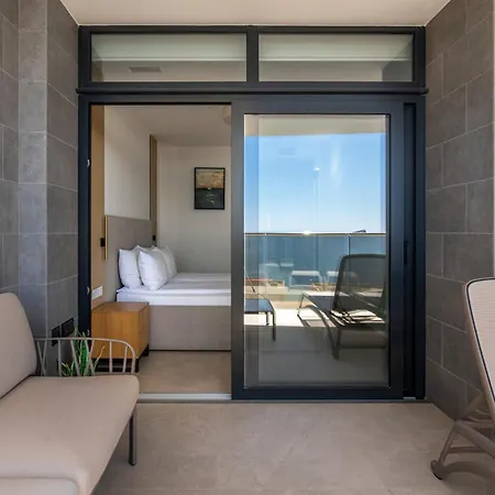 Apartment Sunset Cliffs Wellness & By Leo