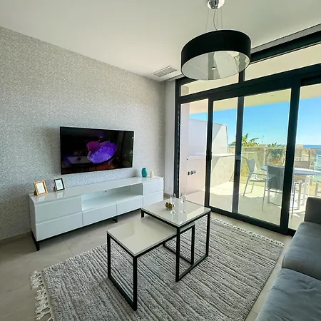 Sunset Cliffs Wellness & By Leo Benidorm