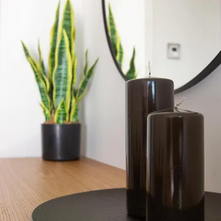 Intempo & By Leo Apartment