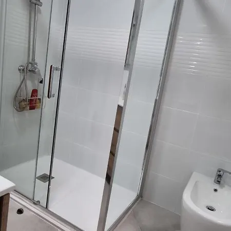 3 Matrimonio A 100 M De La Playa * Benidorm