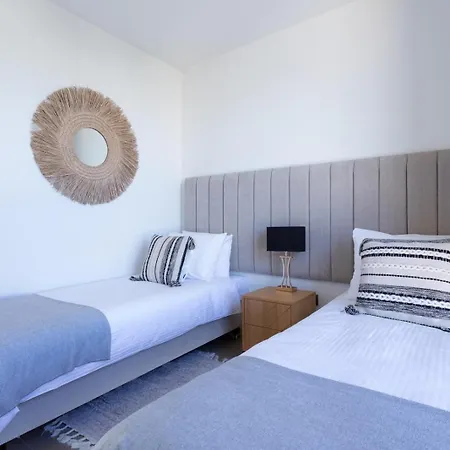 Apartment Intempo & By Leo