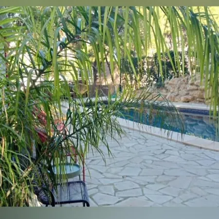 Casa En La Naturaleza En Villa