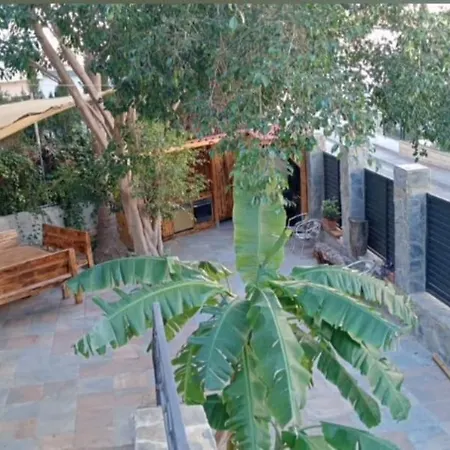 Casa En La Naturaleza En *