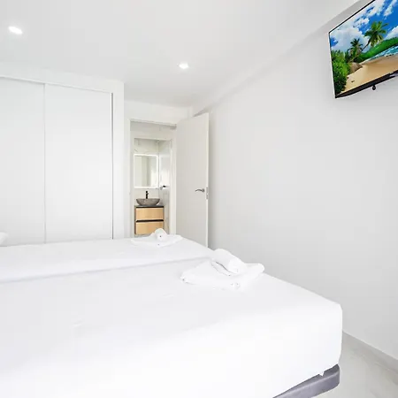 Apartment Halcon Deluxe 17-c Levante *