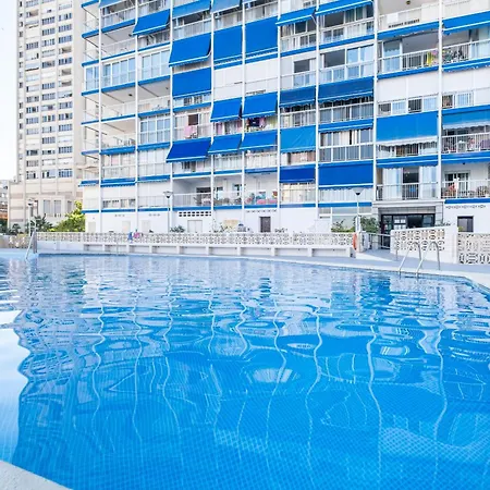 Halcon Deluxe 17-c Levante Apartment
