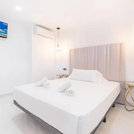 Halcon Deluxe 17-c Levante * Benidorm