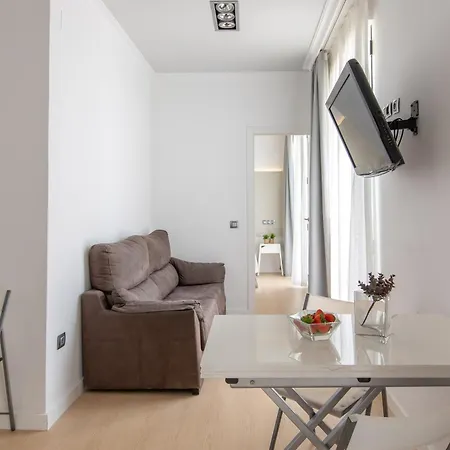 Senabre Palais Apartment