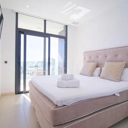 Apartment Sunset Drive Ii By Coblanca *