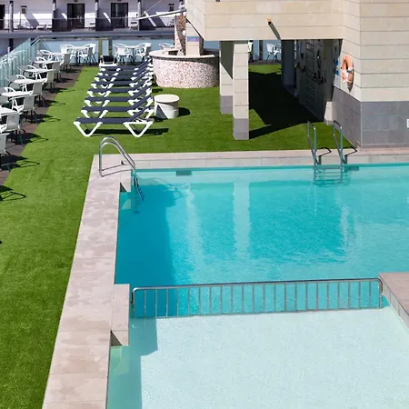 Oasis Plaza Hotel