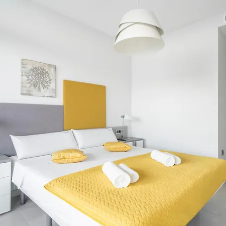 Seventh Heaven - Sunset Waves Apartment