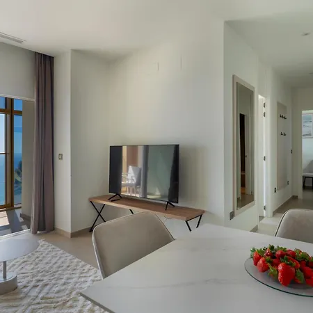 Intempo Sea View By Leo Apartment