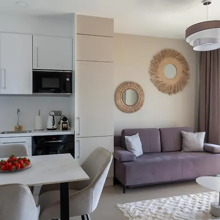 Apartment Intempo Sea View By Leo *