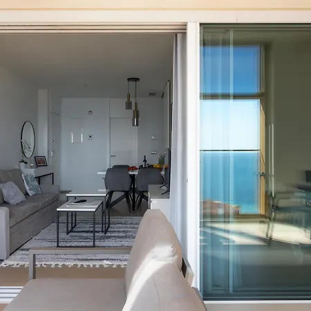 Apartment Intempo & By Leo *