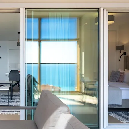 Apartment Intempo & By Leo