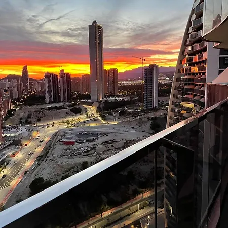 Seventh Heaven - Sunset Waves Apartment