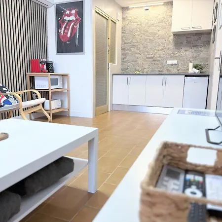 Apartment Con Piscina Y Garaje En