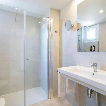 Halley & Affiliated By Melia Hotel