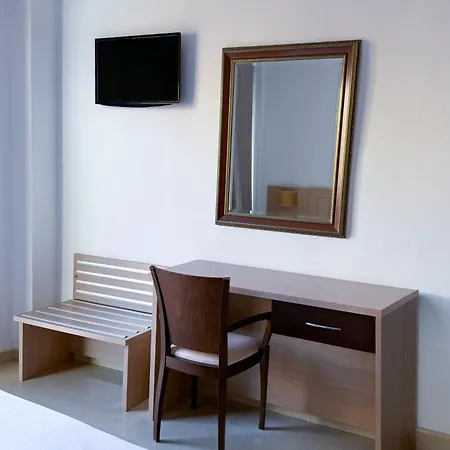 Primavera Hotel 2*