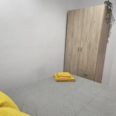 Apartment Jl A *