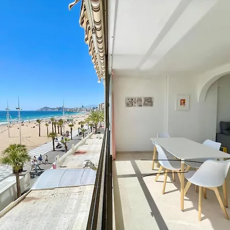 Gemelos 1 Seafront Levante Apartment