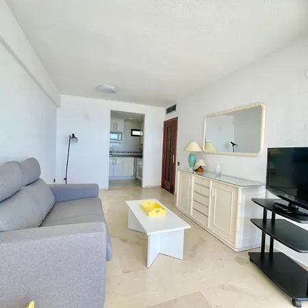 Gemelos 1 Seafront Levante Apartment