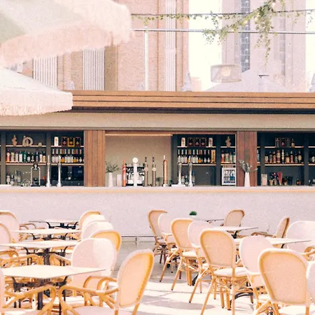Marina - The Original Vibe Hotel