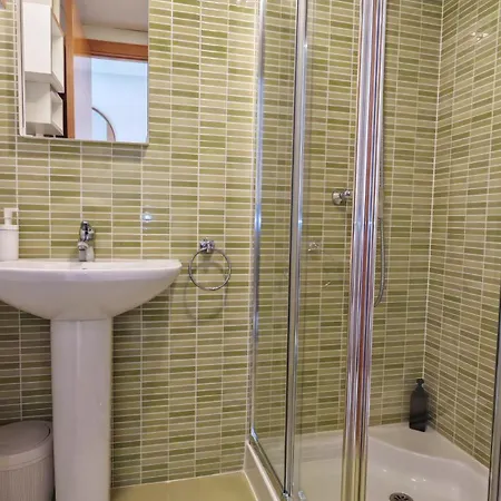 3 - Planta 41 Torre Lúgano Apartamento *