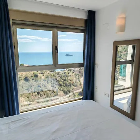 High Rise - Sea Views - Torre Lugano