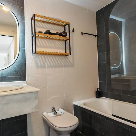 Planta 37: Terraza Privada Con Vistas Al Mar Apartamento *