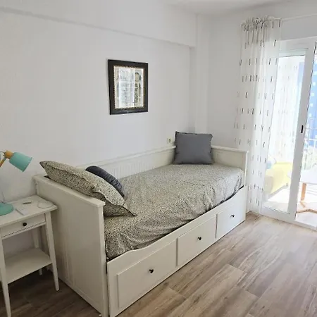 Edificio Dona II Apartment *