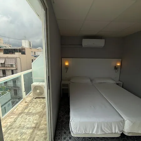 Hostal B And B Benidorm 게스트하우스 베니돔