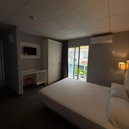 게스트하우스 Hostal B And B Benidorm 베니돔