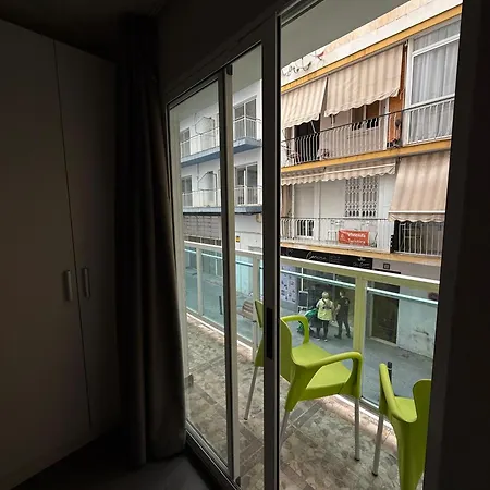 Hostal B And B Benidorm 게스트하우스